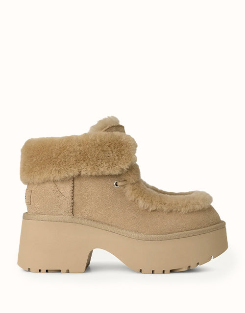 UGG® Women Esmee Lace Up Boots