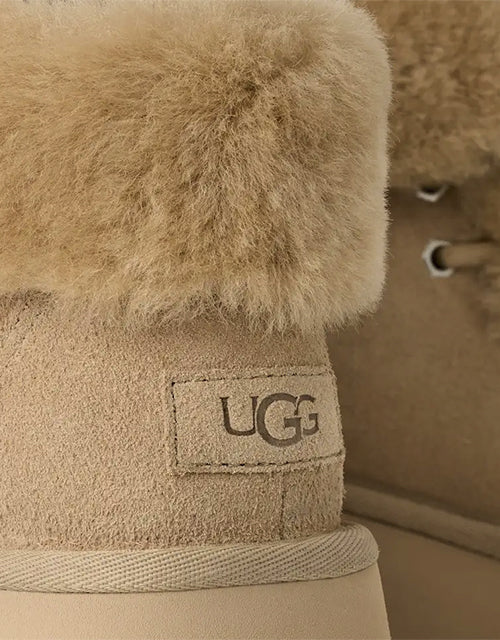 UGG® Women Esmee Lace Up Boots