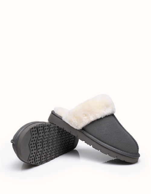 AUSTRALIAN SHEPHERD® Muffin Slippers