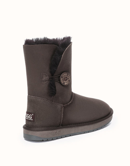 AUSTRALIAN SHEPHERD® SHORT BUTTON Boots