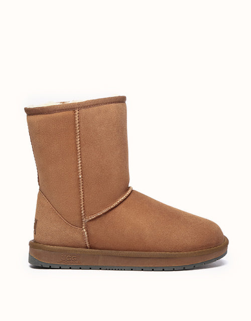 AUSTRALIAN SHEPHERD® SHORT CLASSIC SUEDE Boots