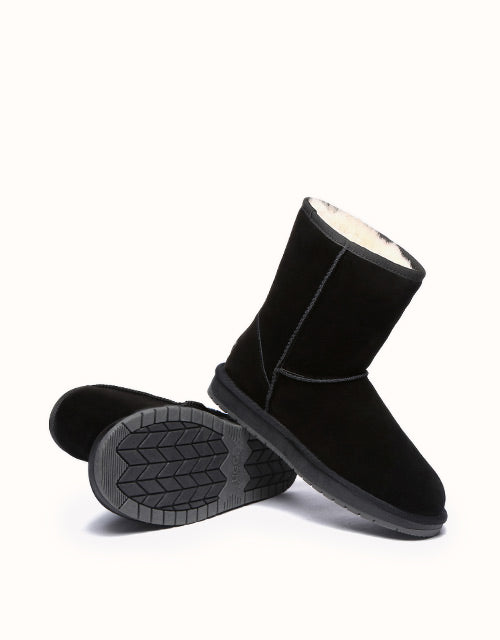 AUSTRALIAN SHEPHERD® SHORT CLASSIC SUEDE Boots