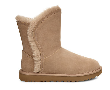 UGG AUSTRALIA CLASSIC SHORT FLUFF HIGH-LOW