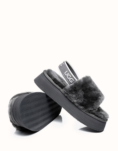 AUSTRALIAN SHEPHERD® Poppin Slippers