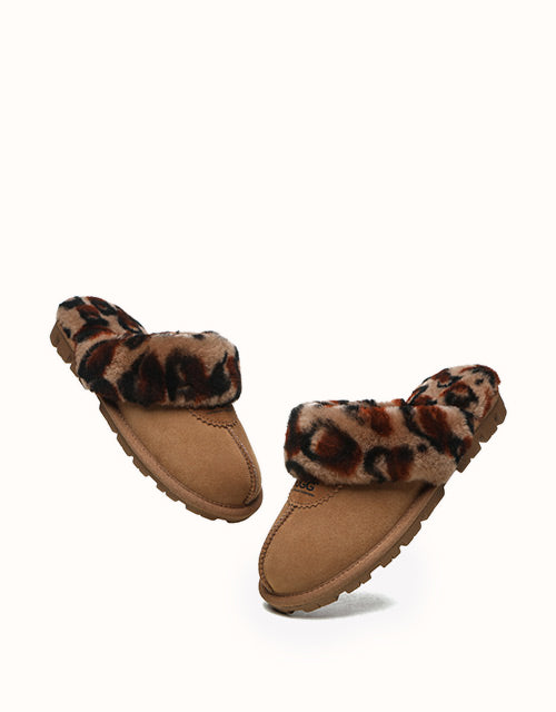 AUSTRALIAN SHEPHERD® Leopard Print Slippers