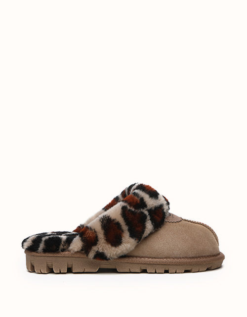 AUSTRALIAN SHEPHERD® Leopard Print Slippers