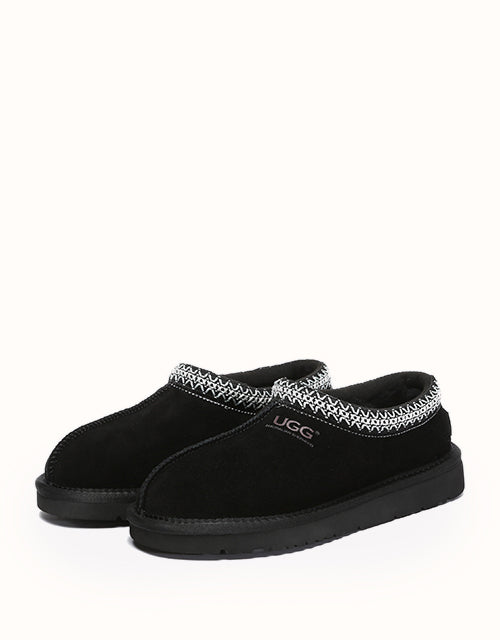 AUSTRALIAN SHEPHERD® Hippie Slippers