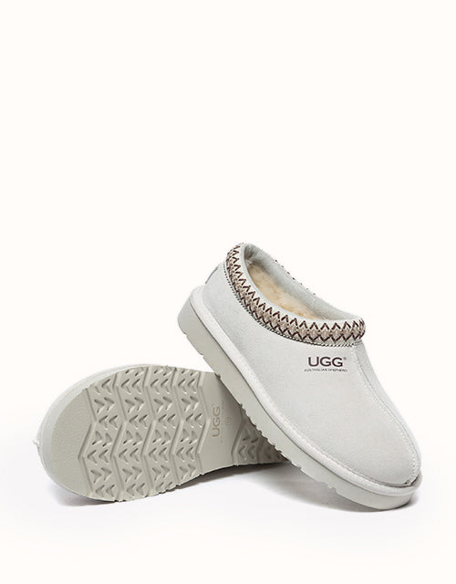 AUSTRALIAN SHEPHERD® Hippie Slippers