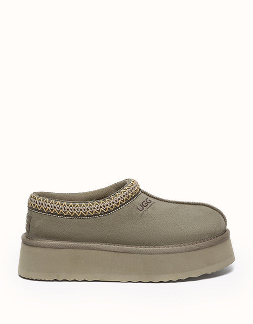 AUSTRALIAN SHEPHERD® Hippie Platform Slippers