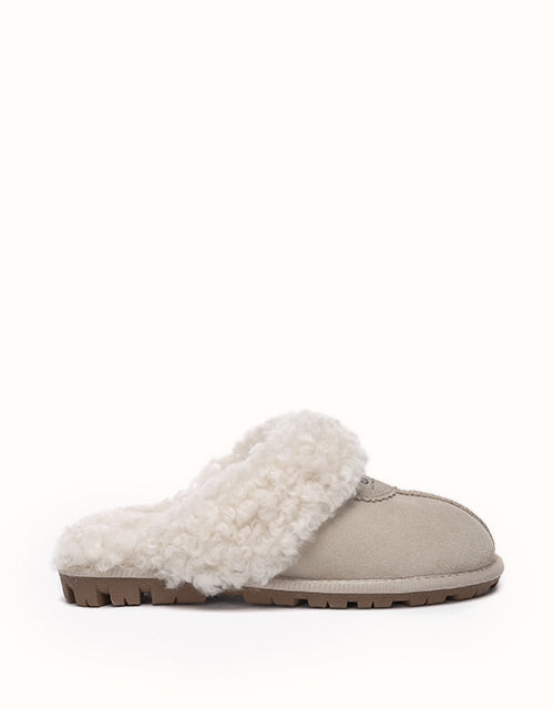AUSTRALIAN SHEPHERD® Waffle Curly Slippers