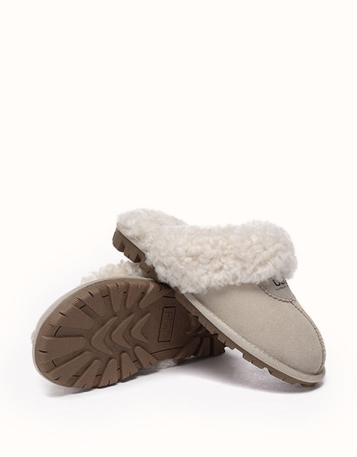 AUSTRALIAN SHEPHERD® Waffle Curly Slippers