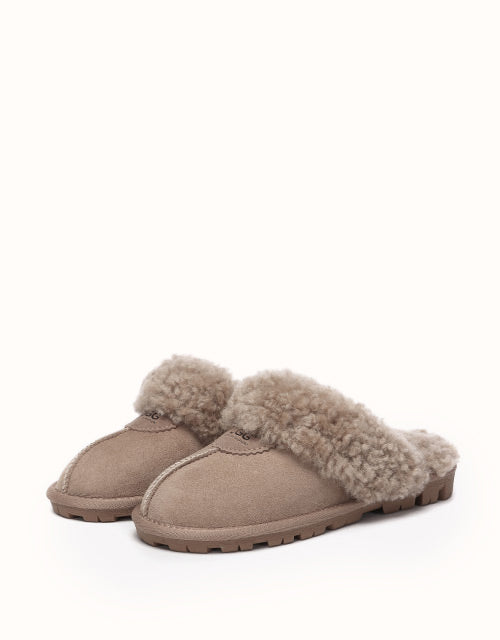 AUSTRALIAN SHEPHERD® Waffle Curly Slippers