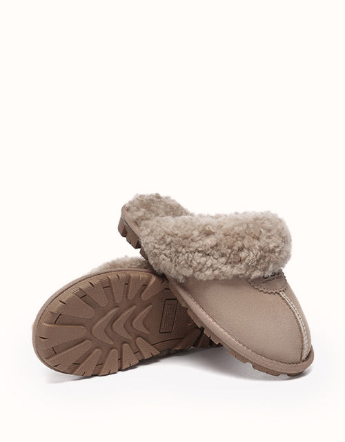 AUSTRALIAN SHEPHERD® Waffle Curly Slippers