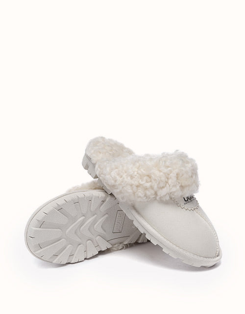 AUSTRALIAN SHEPHERD® Waffle Curly Slippers