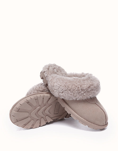 AUSTRALIAN SHEPHERD® Waffle Curly Slippers