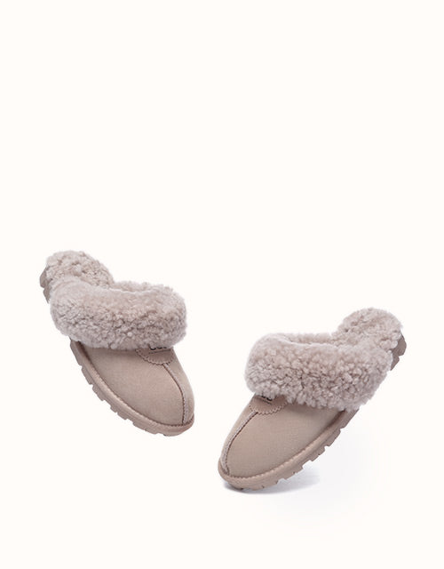 AUSTRALIAN SHEPHERD® Waffle Curly Slippers