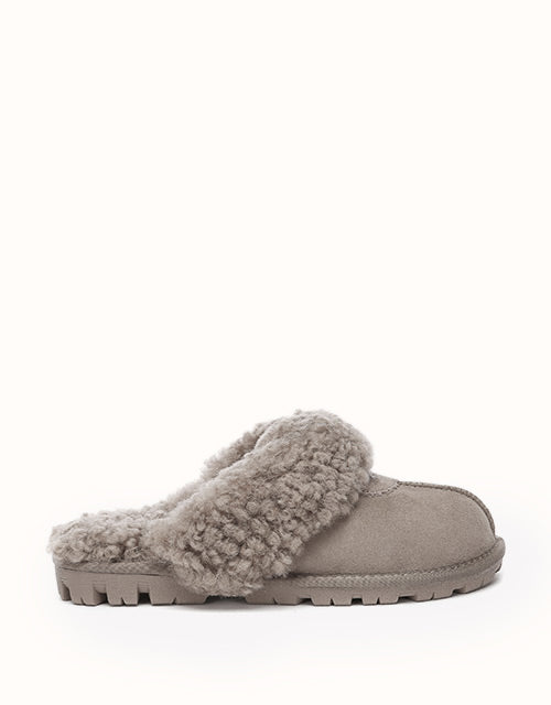 AUSTRALIAN SHEPHERD® Waffle Curly Slippers