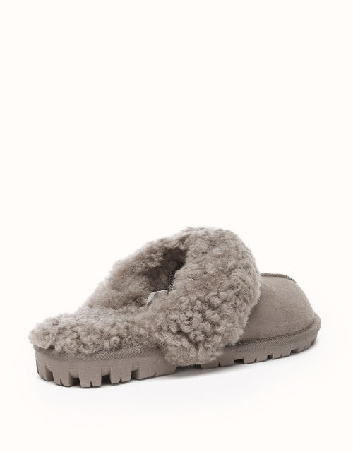 AUSTRALIAN SHEPHERD® Waffle Curly Slippers