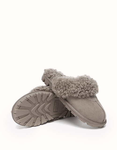 AUSTRALIAN SHEPHERD® Waffle Curly Slippers