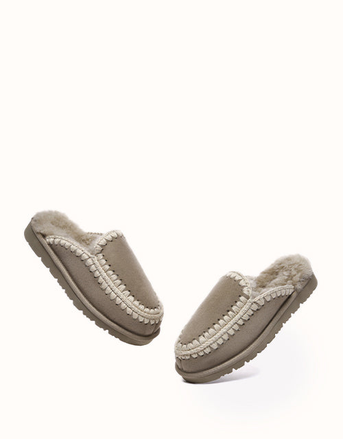 AUSTRALIAN SHEPHERD® Sophia Slippers