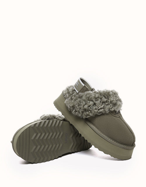 AUSTRALIAN SHEPHERD® Waffle Curly Platform Slippers
