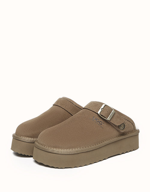 AUSTRALIAN SHEPHERD® Sadie Slippers Sandals