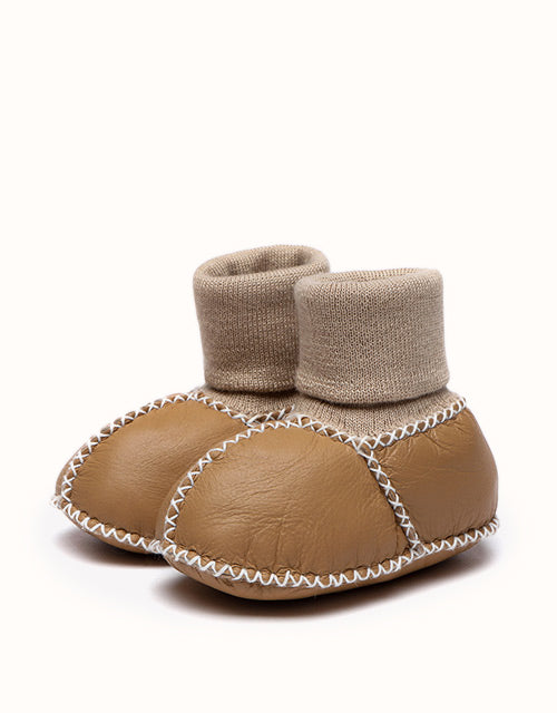 AUSTRALIAN SHEPHERD® Baby Erin With Warmer Bootie