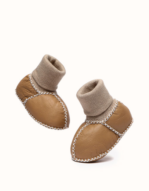 AUSTRALIAN SHEPHERD® Baby Erin With Warmer Bootie