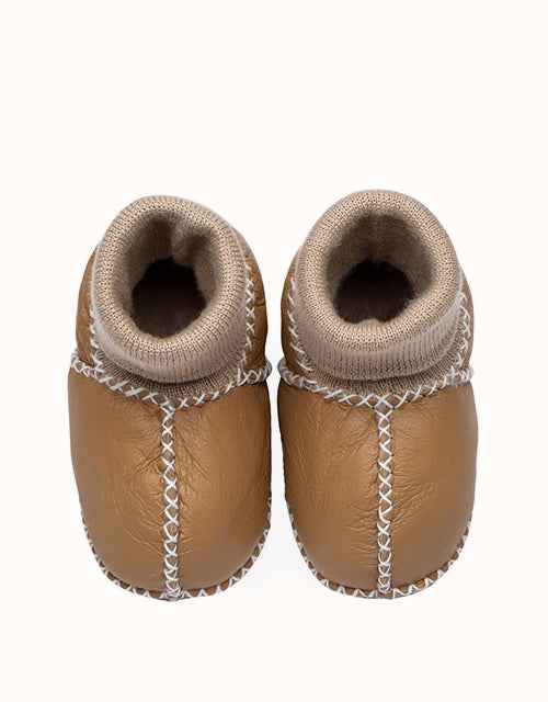 AUSTRALIAN SHEPHERD® Baby Erin With Warmer Bootie
