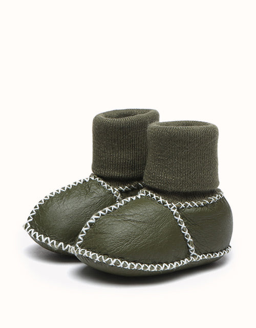 AUSTRALIAN SHEPHERD® Baby Erin With Warmer Bootie