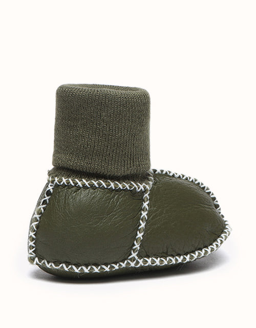 AUSTRALIAN SHEPHERD® Baby Erin With Warmer Bootie