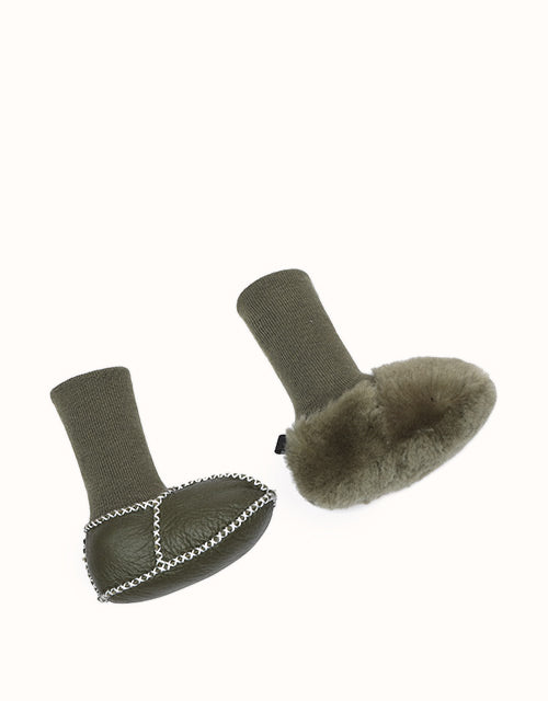 AUSTRALIAN SHEPHERD® Baby Erin With Warmer Bootie