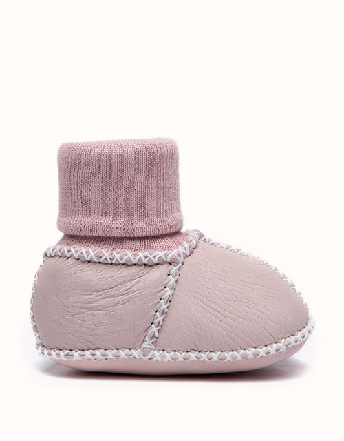 AUSTRALIAN SHEPHERD® Baby Erin With Warmer Bootie