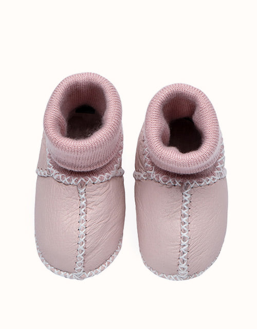 AUSTRALIAN SHEPHERD® Baby Erin With Warmer Bootie