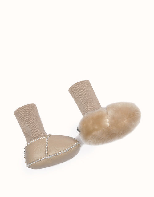 AUSTRALIAN SHEPHERD® Baby Erin With Warmer Bootie