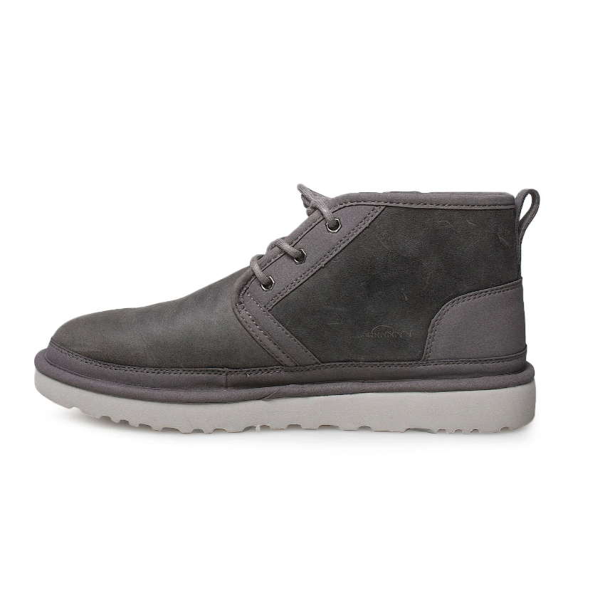 UGG AUSTRALIA NEUMEL ZIP BOOT