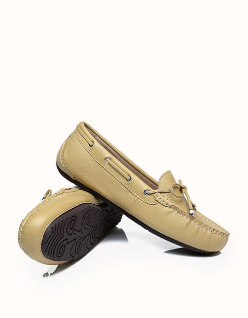 EVERAU® Frida Moccasins