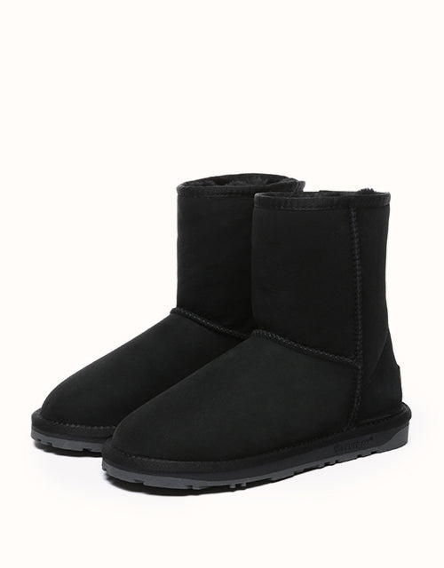 UGG EVERAU® Short Classic Boots