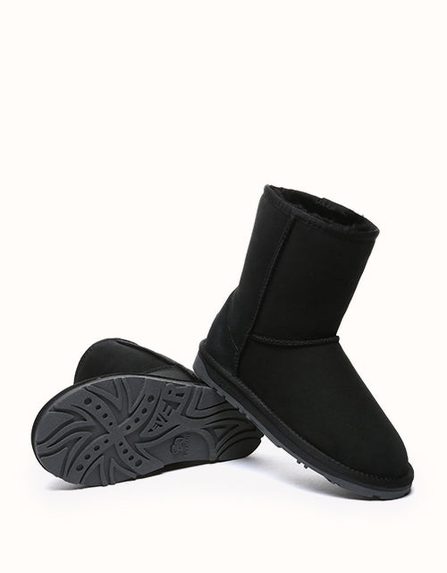 UGG EVERAU® Short Classic Boots