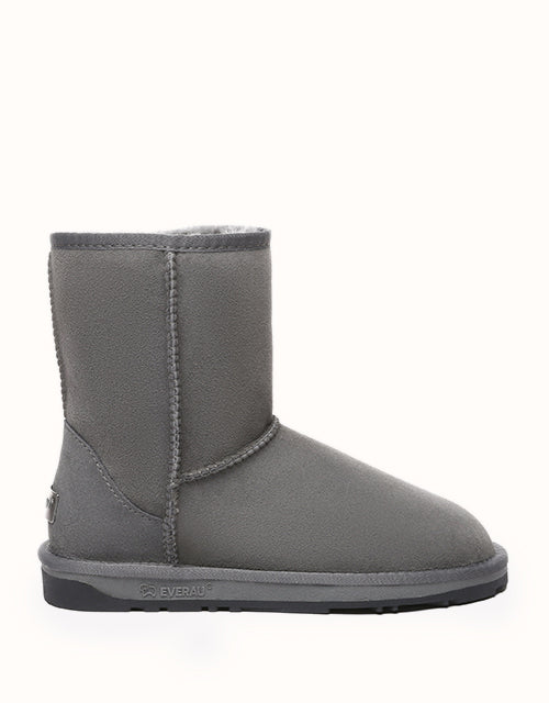 UGG EVERAU® Short Classic Boots