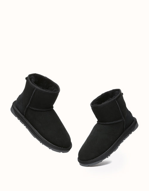 UGG EVERAU® Mini Classic Boots