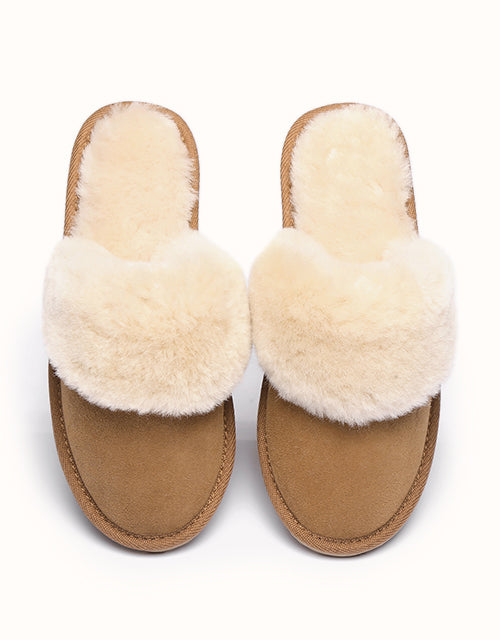 URBAN UGG® Collar Scuff