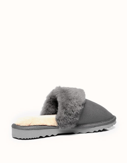 URBAN UGG® Collar Scuff