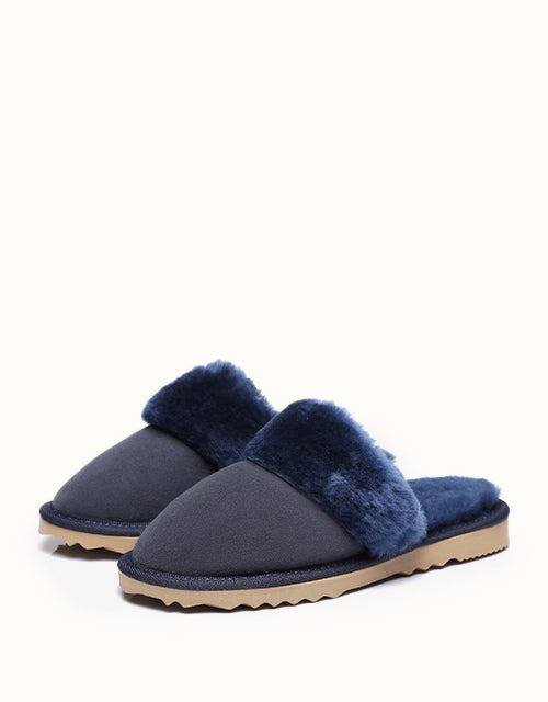 URBAN UGG® Collar Scuff