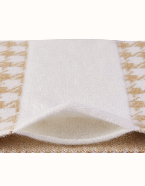 URBAN UGG® Novelle Scarf
